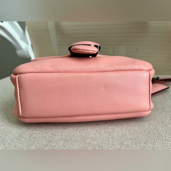 Coach Pillow Tabby 18 Candy Pink - Picture 11 of 12